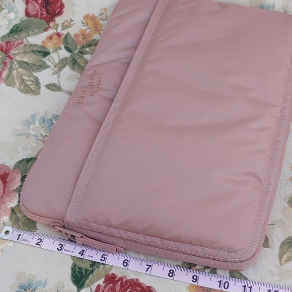 Kate Spade Pink Compact Laptop Padded Case 15.5" x 11" - Picture 11 of 17